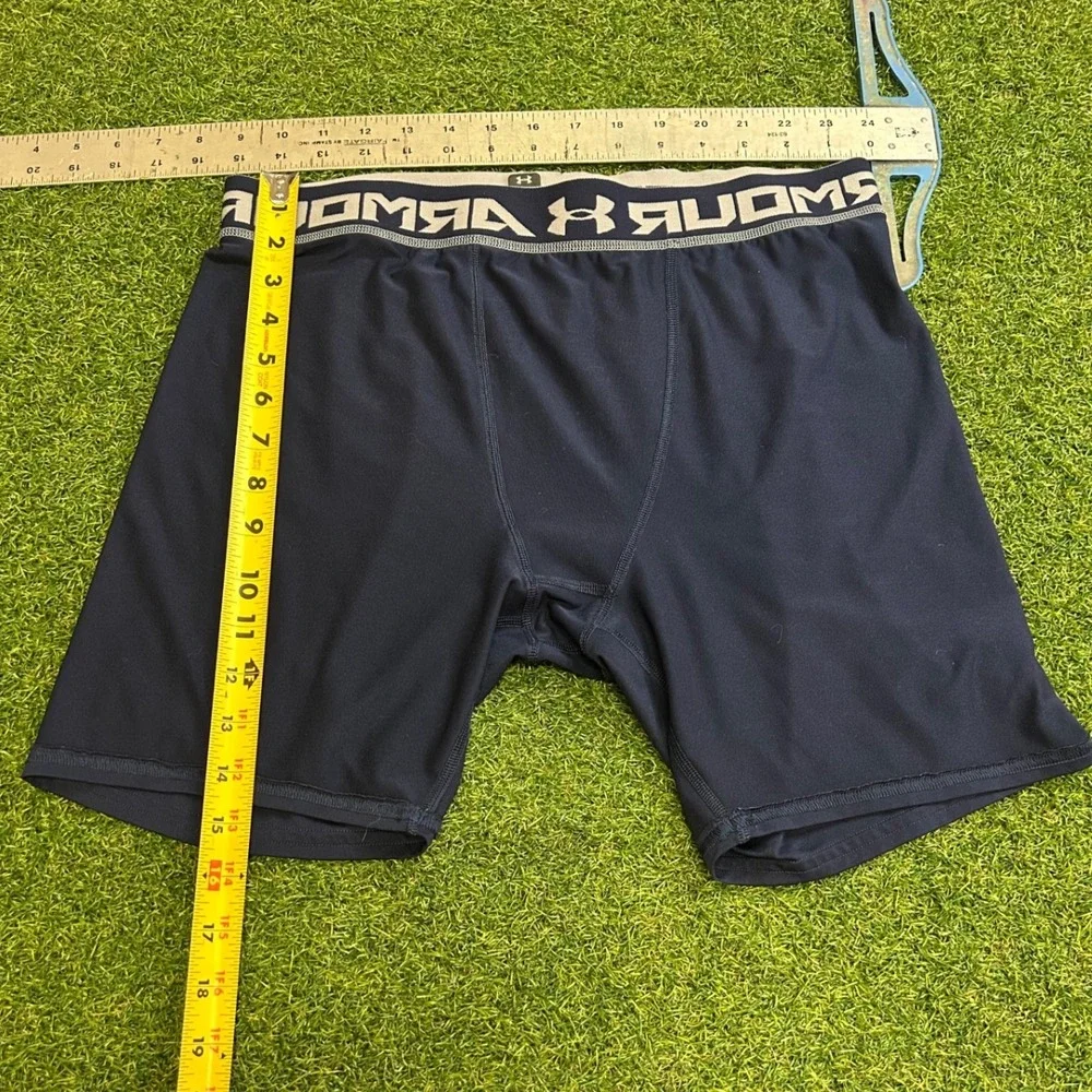 Under Armour HeatGear Compression Shorts Mens Medium Black Athletic Base Layer